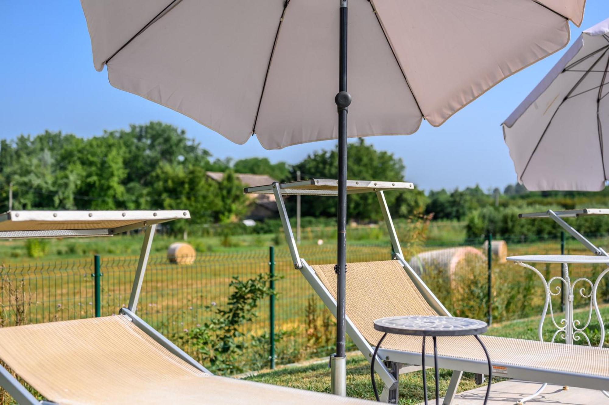 La Casa Di Valeria - Modena Bed & Breakfast Bagian luar foto