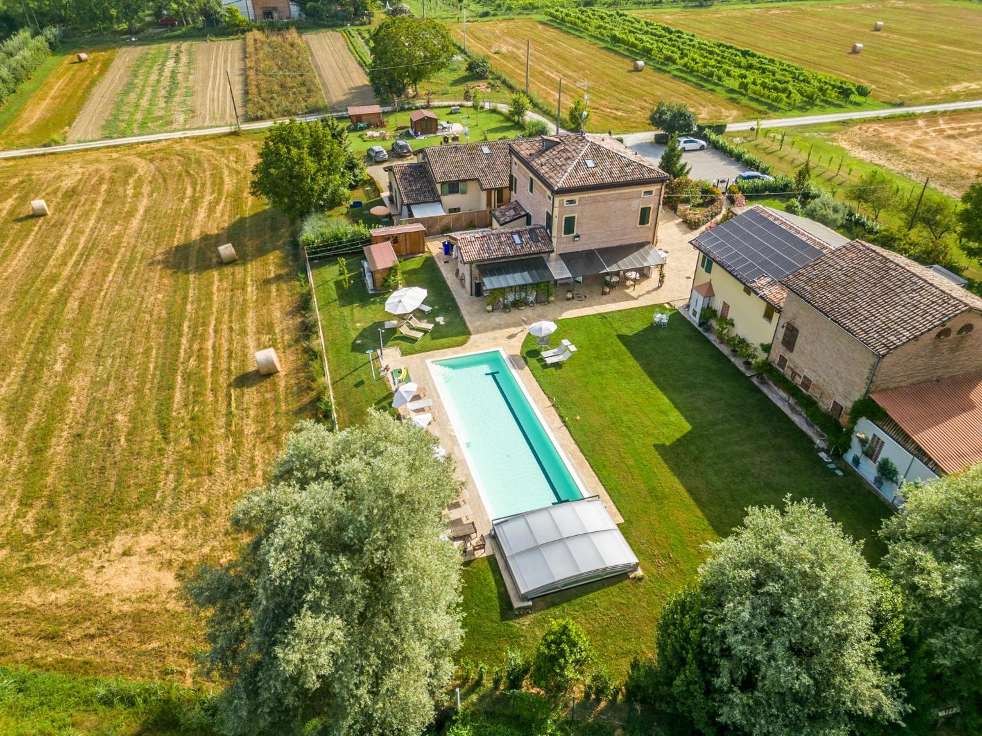 La Casa Di Valeria - Modena Bed & Breakfast Bagian luar foto