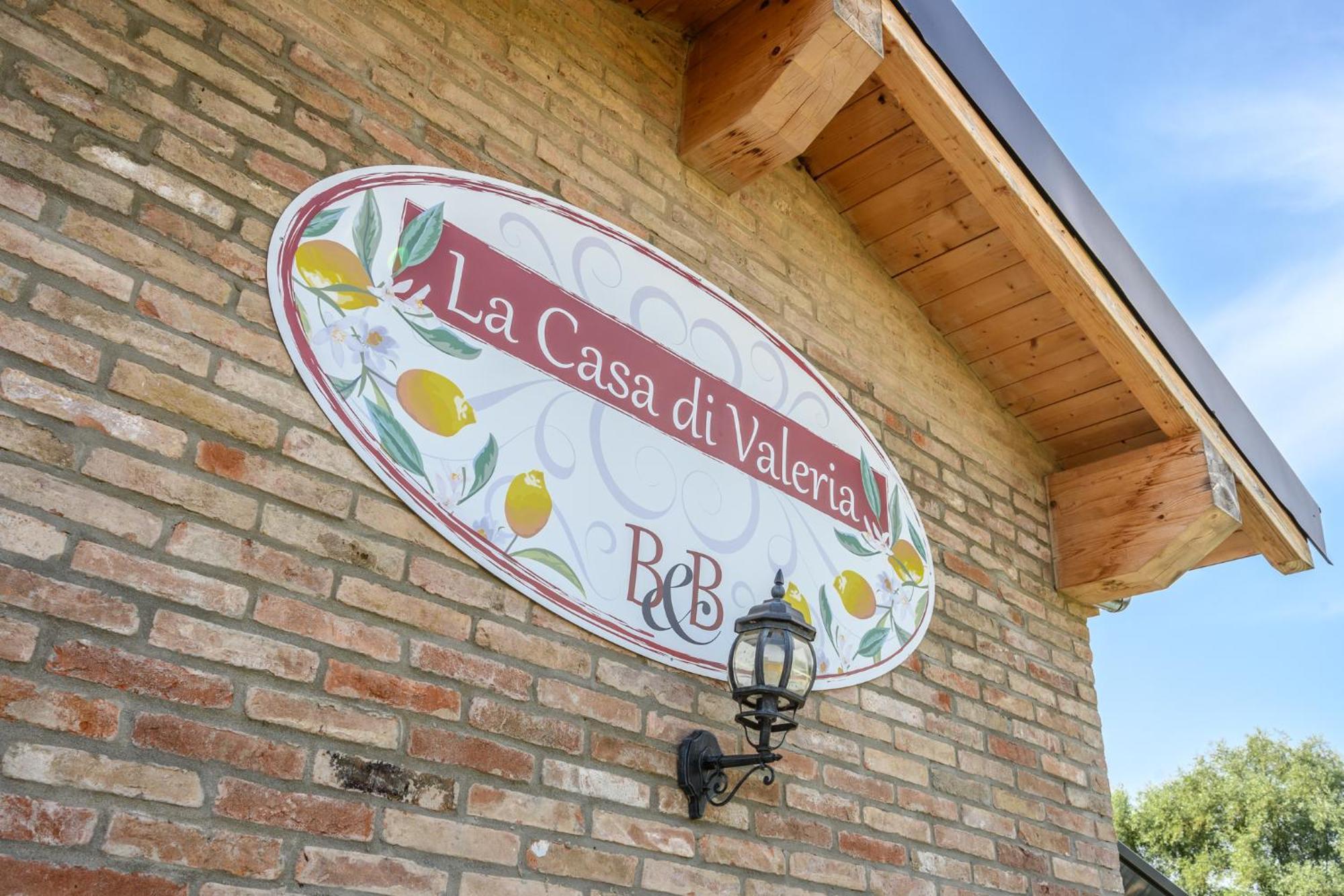 La Casa Di Valeria - Modena Bed & Breakfast Bagian luar foto
