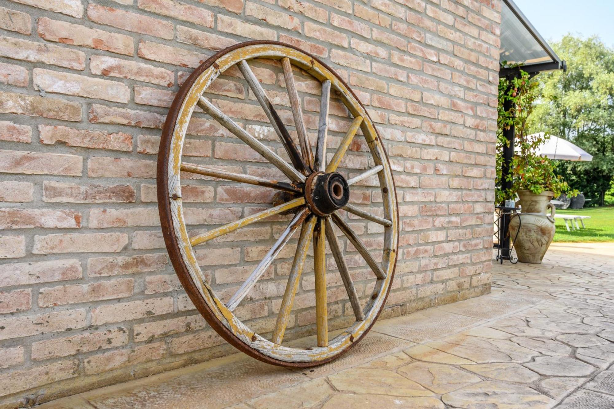 La Casa Di Valeria - Modena Bed & Breakfast Bagian luar foto