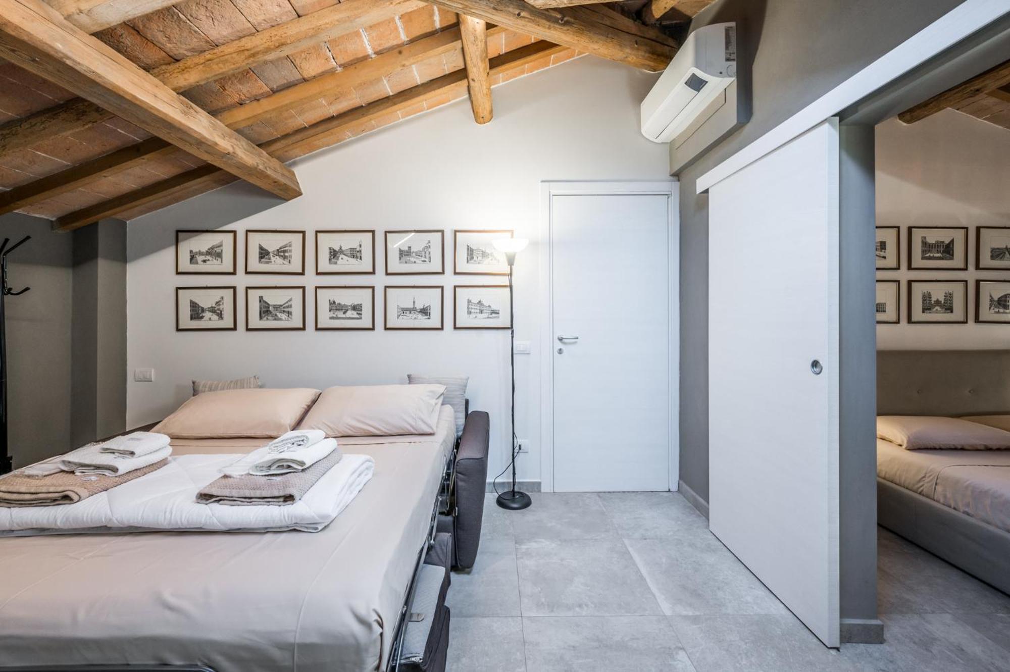 La Casa Di Valeria - Modena Bed & Breakfast Bagian luar foto